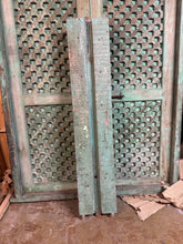 Load image into Gallery viewer, Antique 19th century pillars AH74