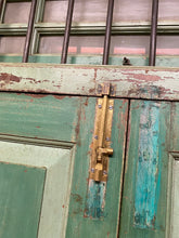 Load image into Gallery viewer, WOODEN DOOR MA17