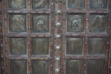 Load image into Gallery viewer, WOODEN DOOR AN23