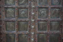 Load image into Gallery viewer, WOODEN DOOR AN23