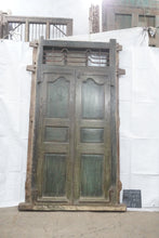 Load image into Gallery viewer, WOODEN DOOR WITH TRANSOM AN87