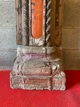 Load image into Gallery viewer, WOODEN PILLAR