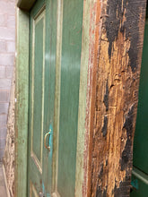 Load image into Gallery viewer, WOODEN DOOR MA17
