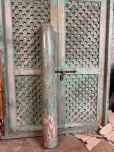 Load image into Gallery viewer, Antique 19th century pillars AH74
