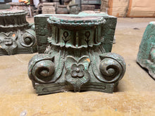Load image into Gallery viewer, Antique 19th century pillars AH74
