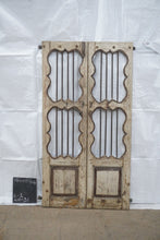 Load image into Gallery viewer, WOODEN JAALI DOOR AN31
