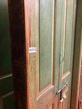 Load image into Gallery viewer, WOODEN DOOR MA17
