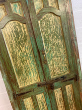 Load image into Gallery viewer, WOODEN DOOR WITH FRAME AND TRANSOM MA125

