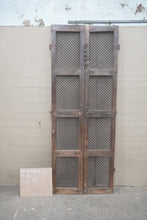 Load image into Gallery viewer, WOODEN JAALI DOOR AN35
