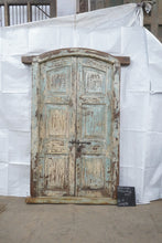 Load image into Gallery viewer, Wooden Door AN19
