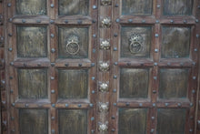 Load image into Gallery viewer, WOODEN DOOR AN23
