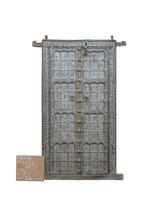Load image into Gallery viewer, WOODEN SHEKHAVATI WINDOW AN24B
