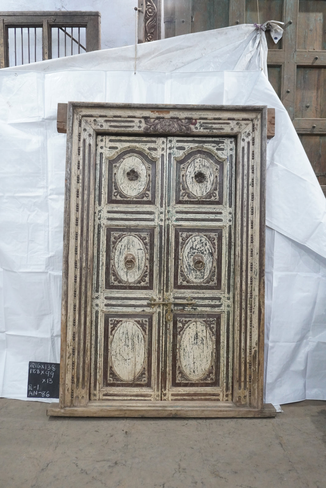 WOODEN DOOR AN86