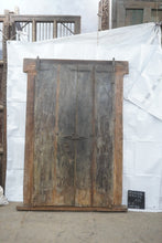 Load image into Gallery viewer, WOODEN DOOR AN86
