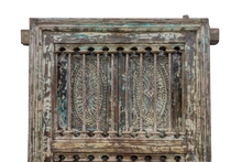 Load image into Gallery viewer, Wooden Window AN46
