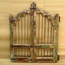 Load image into Gallery viewer, WOODEN DOG GATE AH 39
