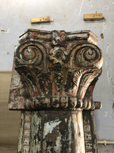 Load image into Gallery viewer, WOODEN PILLAR AH69
