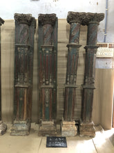 Load image into Gallery viewer, WOODEN PILLAR SET AH73
