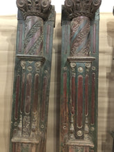 Load image into Gallery viewer, WOODEN PILLAR SET AH73
