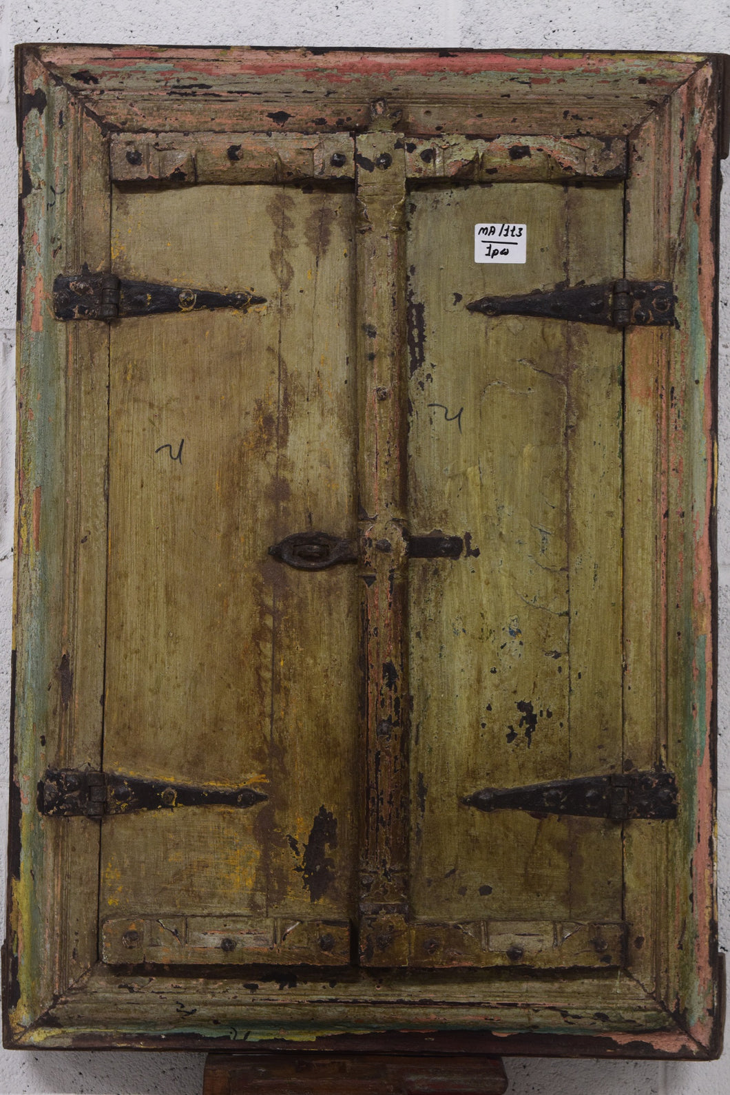 WOODEN WINDOW
