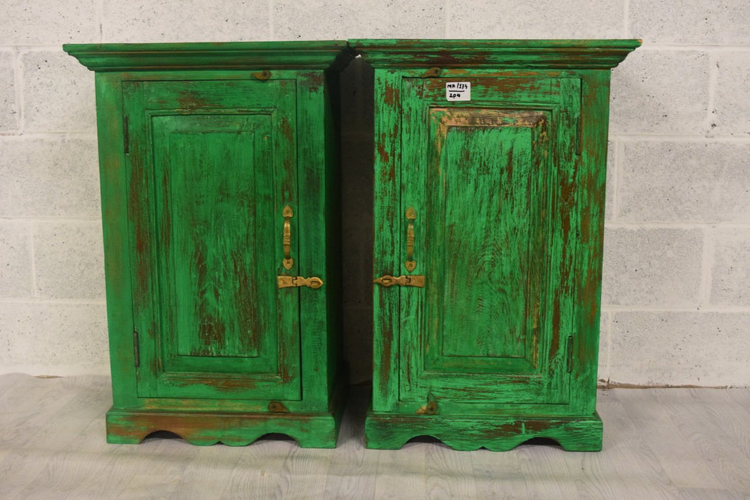 WOODEN SIDE BOARD