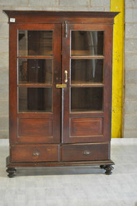 WOODEN GLASS ALMIRAH