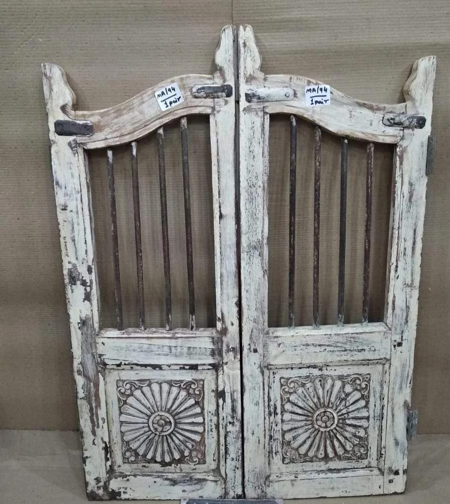 WOODEN DOG GATE