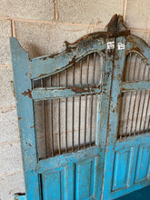 Load image into Gallery viewer, WOODEN DOG GATE
