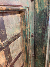 Load image into Gallery viewer, WOODEN DOOR
