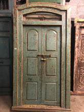 Load image into Gallery viewer, WOODEN DOOR
