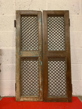 Load image into Gallery viewer, WOODEN JALI DOOR SMALL
