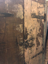 Load image into Gallery viewer, WOODEN DOOR
